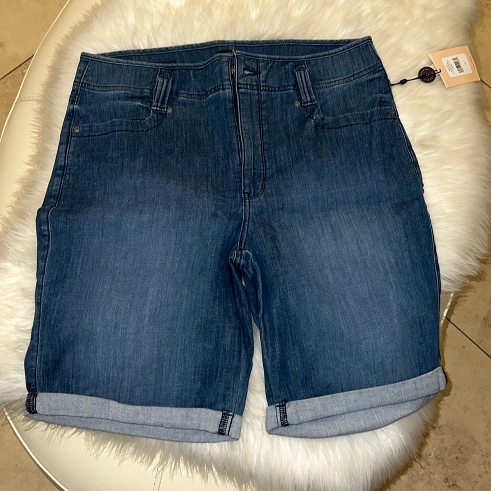 NYDJ lavish Ella shorts size 12 nwt